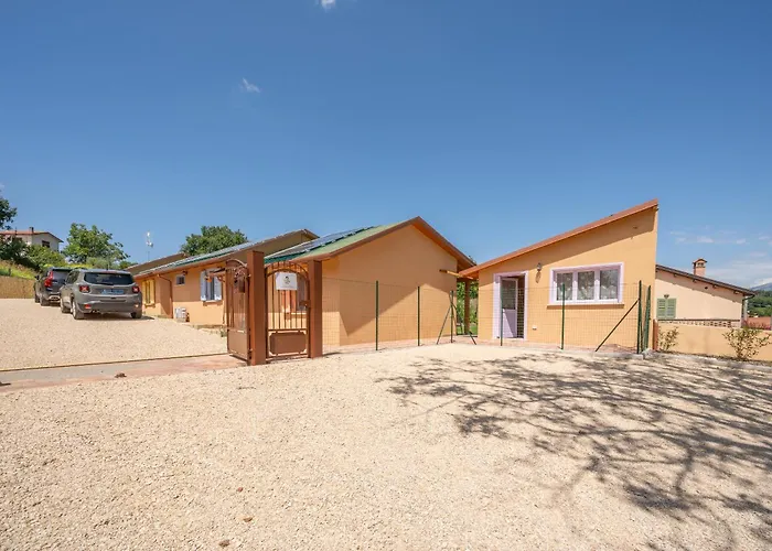 بيت للعطل Il Campo Di Nonno Gio *